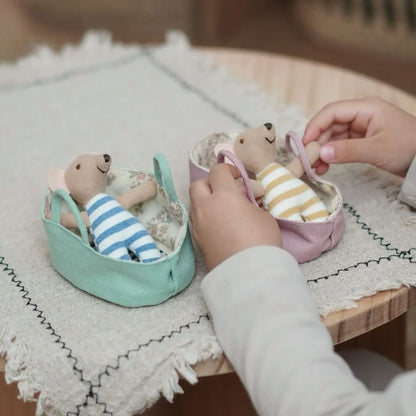 Mini souris en tissu – Petit personnage de 9 cm